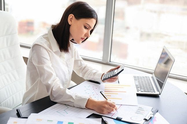 Prise en charge de la formation Formation, frais de déplacement, hébergement et repas pris en charge par l'employeur. Plafond journalier de 36 fois le SMIC horaire par stagiaire.